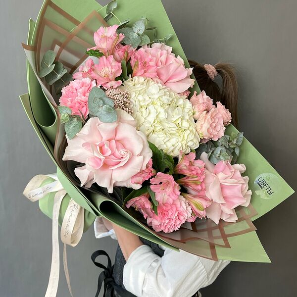 Стильный ассорти букетик