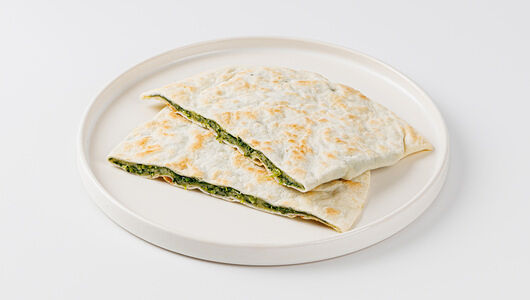 Лепешка с зеленью и сыром, кафе 150г