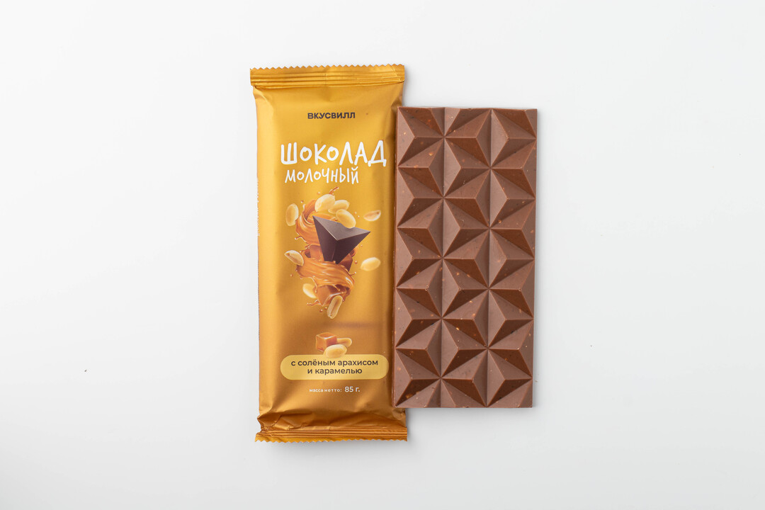 

Шоколад молочный с солёным арахисом и карамелью 85 г