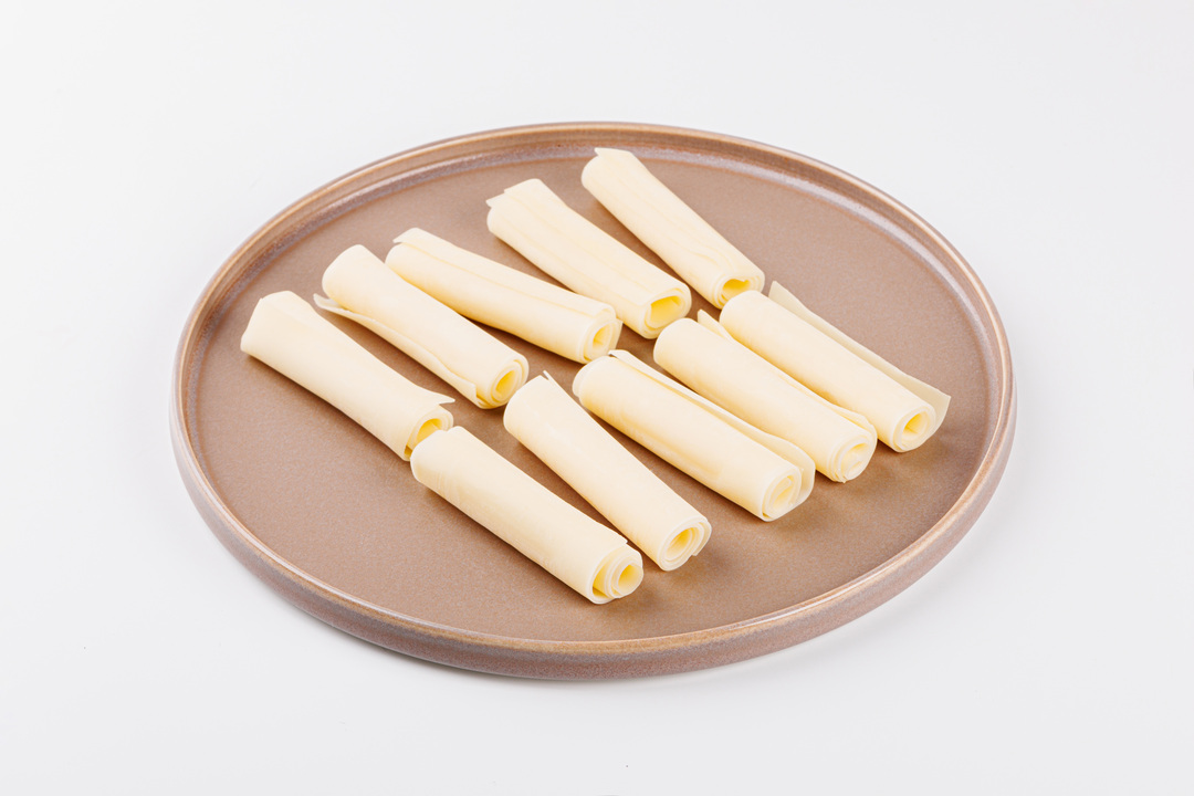

Сыр Margot Fromages Gruyere 49% в рулетиках 100 г