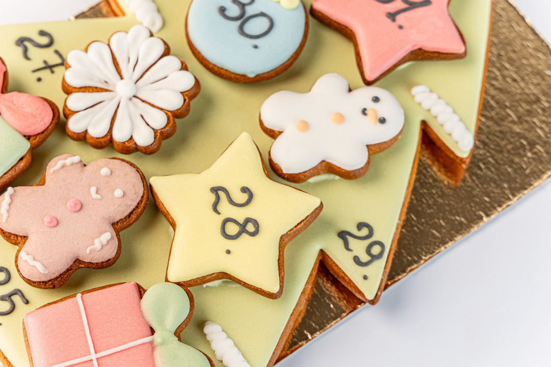 

Адвент-календарь пряничный с сахарными фигурками 220 г