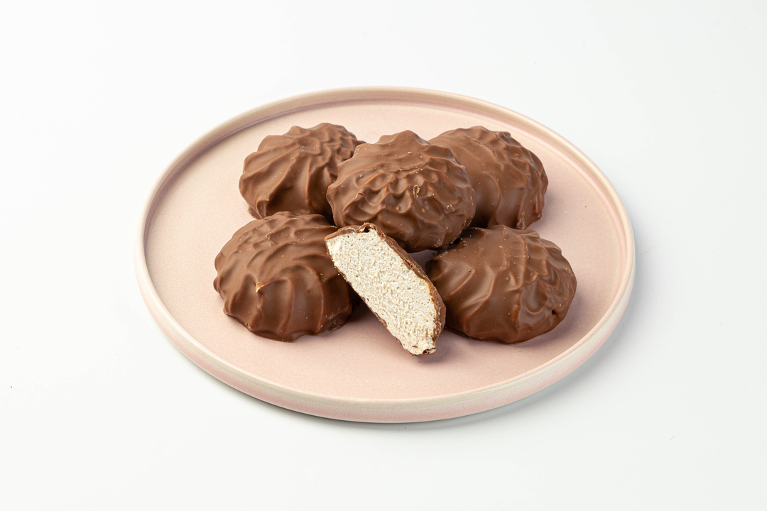 

Зефир бананово-клубничный в молочном шоколаде