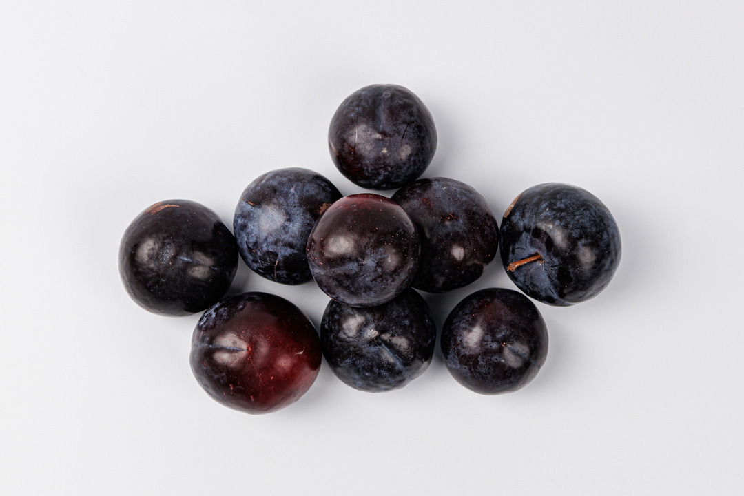 

Слива Аленушка, вес