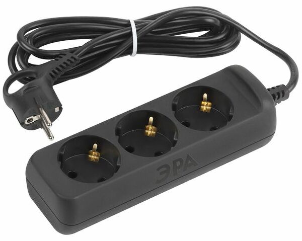 Удлинитель электрический Эра UX-3e-5m-B с заземлением 3 розетки 5м ПВС 3x0,75мм2 10А черный