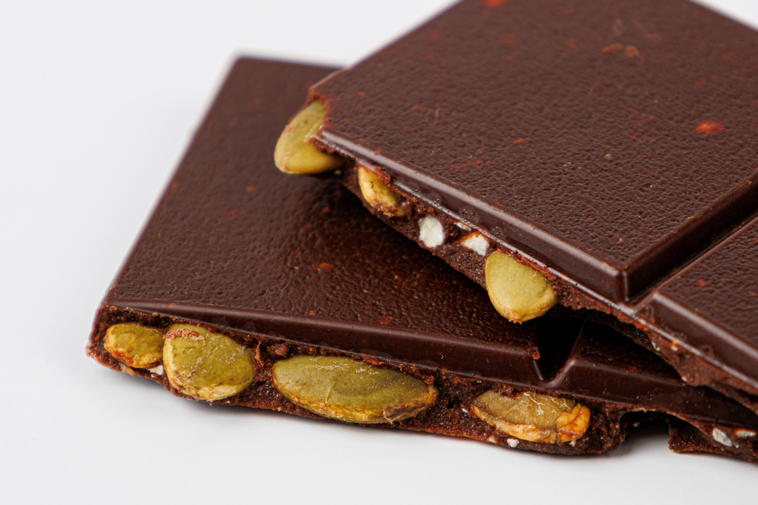 

Шоколад темный ВкусВилл с грецким орехом на сиропе топинамбура 37 г