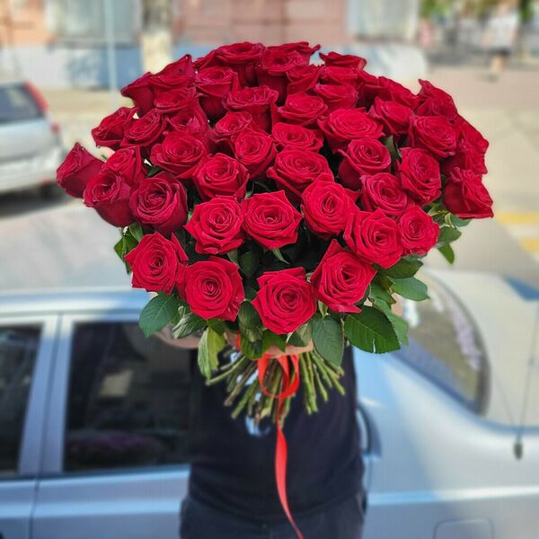 51 роза ред наоми