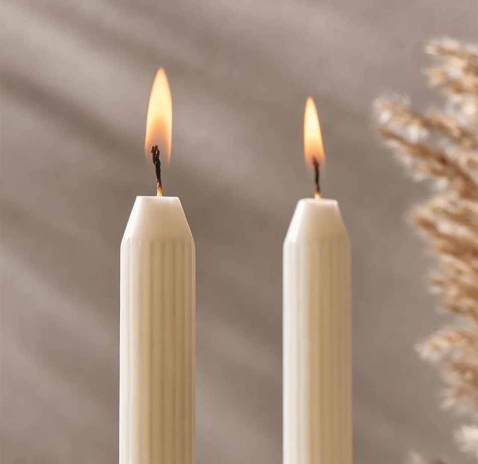 

Набор столовых свечей Азбука вкуса Детали ручной работы белые рифлёные 25х2 см x 2 шт.