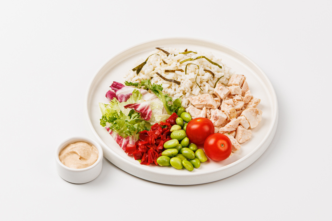 

Боул Том Ям с лимонным рисом и курицей ВкусВилл кафе 230 г