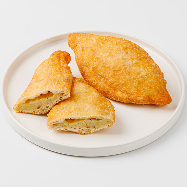 Пирожки жареные с картошкой, сыром и укропом