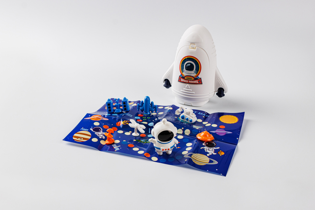 

Игрушка "Ракета с космонавтом"