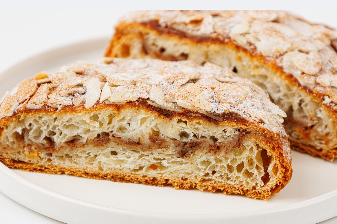 

Улитка с миндальным кремом и корицей кафе 120г