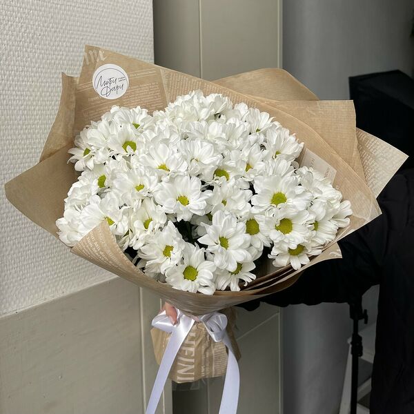 Букет из хризантемы ромашки