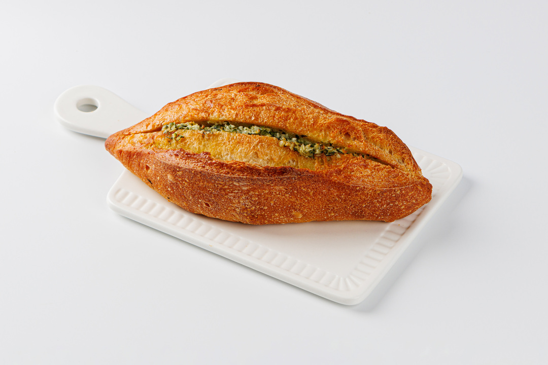 

Батард чесночный, пекарня