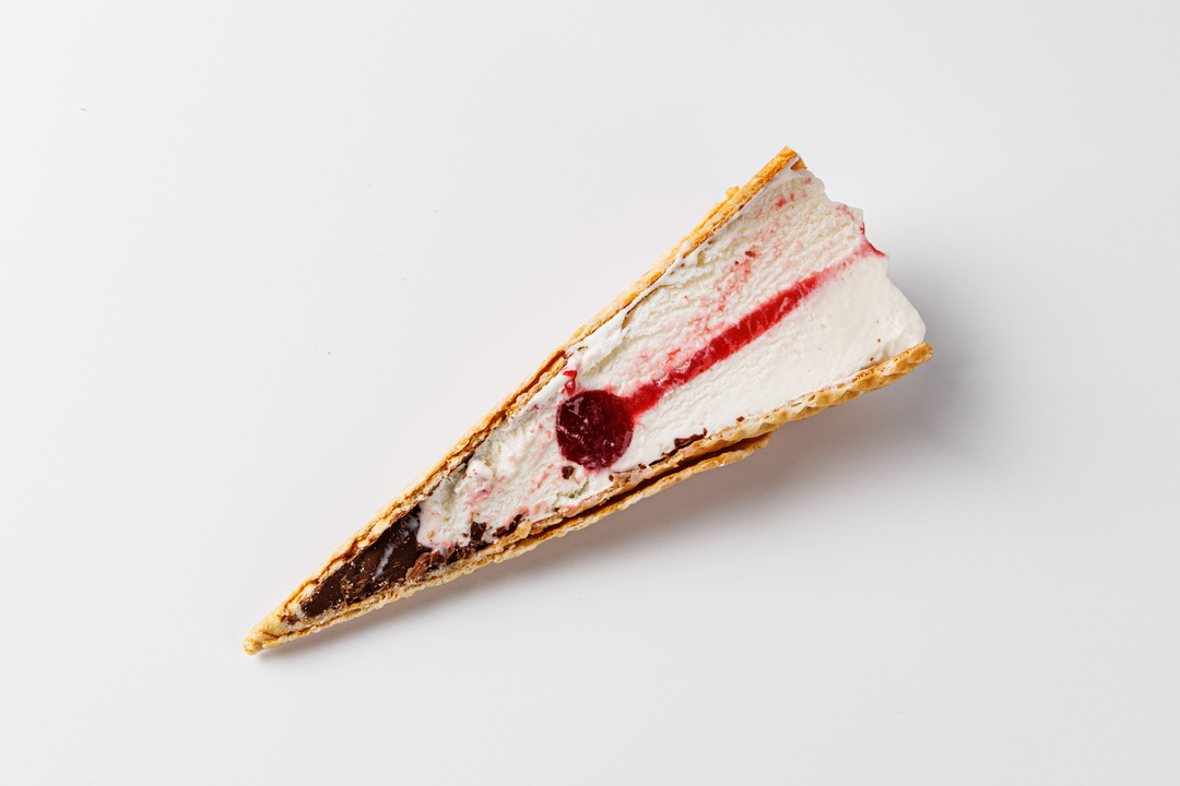 

Мороженое пломбир ВкусВилл в рожке Клубника 100 г