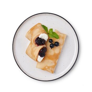 Блинчики с черной смородиной и творожным кремом «Уже Готово» 190г