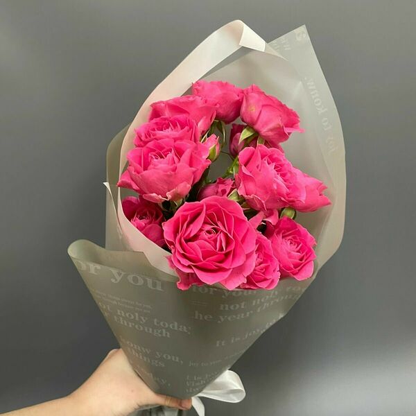 Букет кустовых роз