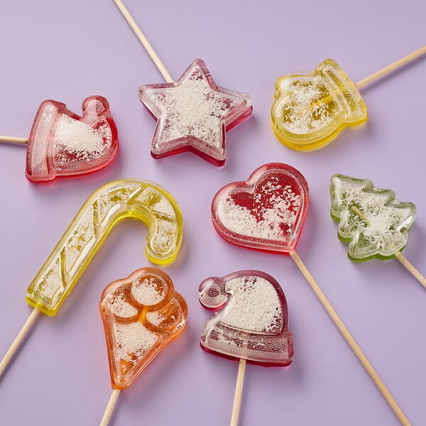 Леденец из изомальта Погремушка с кокосовой стружкой