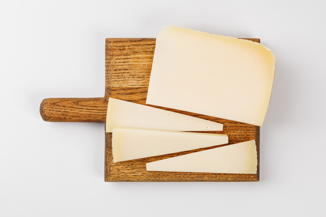 

Сыр ВкусВилл Хард выдержка 6 мес 200 г