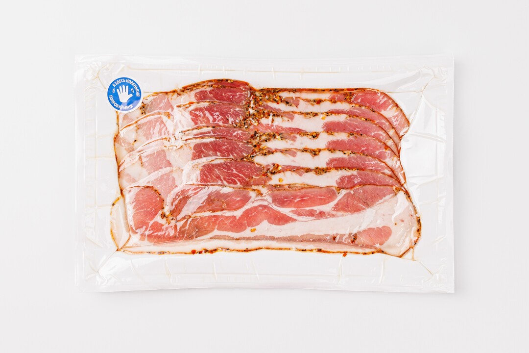 

Бекон с перцем чили, сырокопченый, 150 г