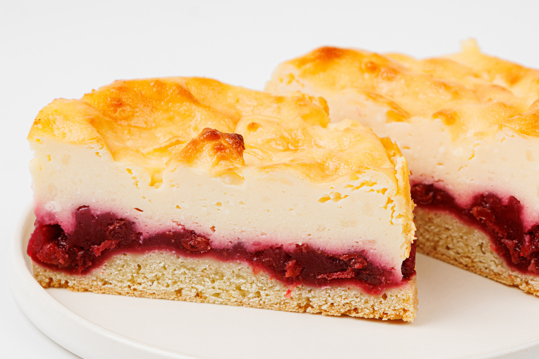 

Десерт ВкусВилл творожный гратен c вишней 150 г