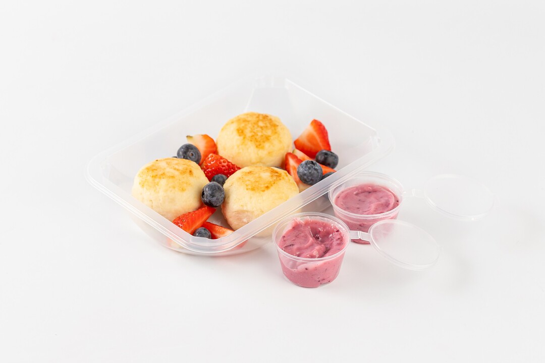 

Сырники ВкусВилл со свежими ягодами и брусничной сгущенкой 270 г