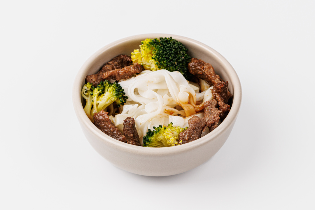 

Пикантная рисовая лапша с говядиной, кафе 200 г