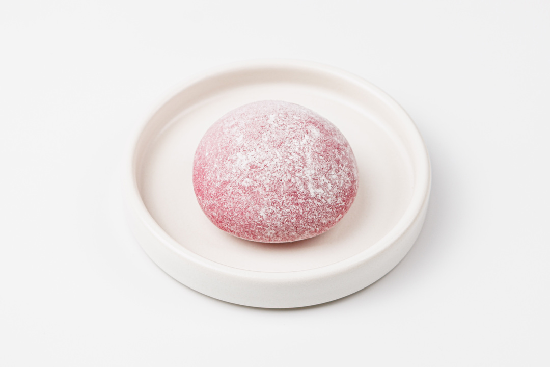 

Пирожные дайфукумоти "Черная смородина" замороженное