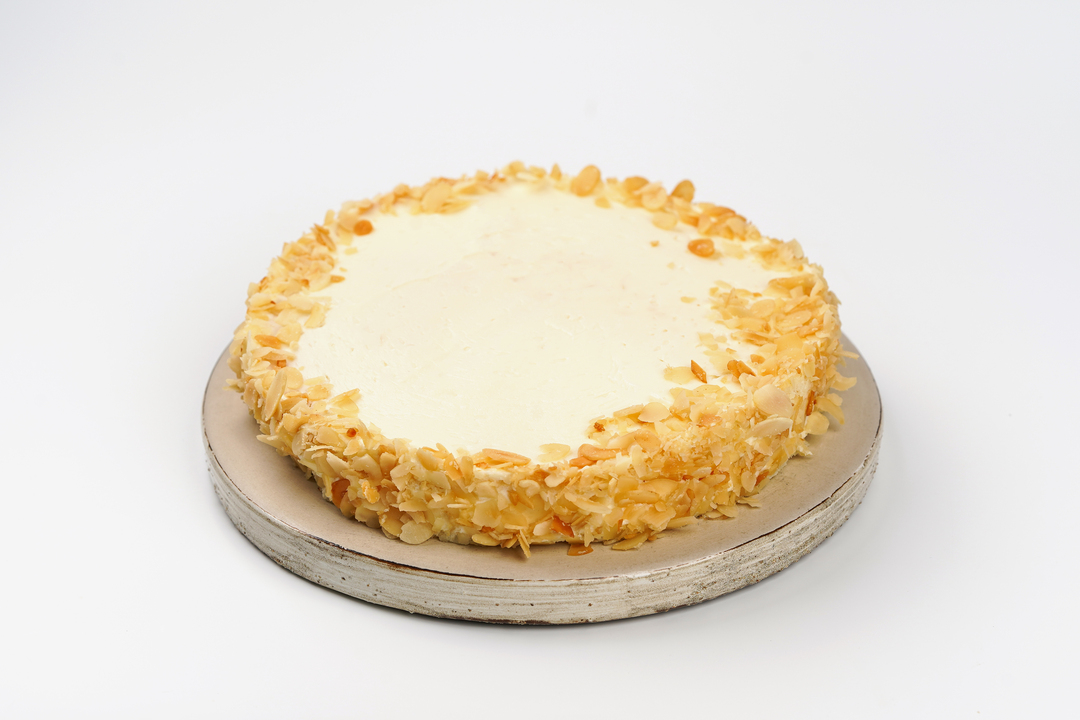 

Торт "Молочная девочка" 400 г