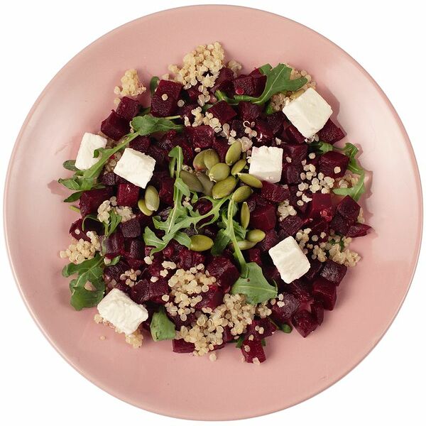 Салат из запечённой свёклы с сыром фета и киноа Шеф Перекрёсток, 165 г
