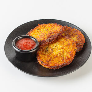 Драники картофельные с цукини и соусом