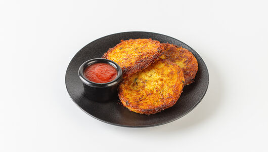 Драники картофельные с цукини и соусом