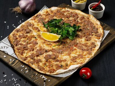 Лахмаджун с мясом