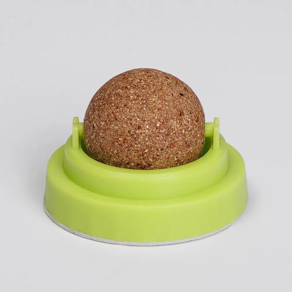 Игрушка для кошек с мататаби и фруктовой пудрой Шарик-лизунец, 3,4х4,7х4,7 см