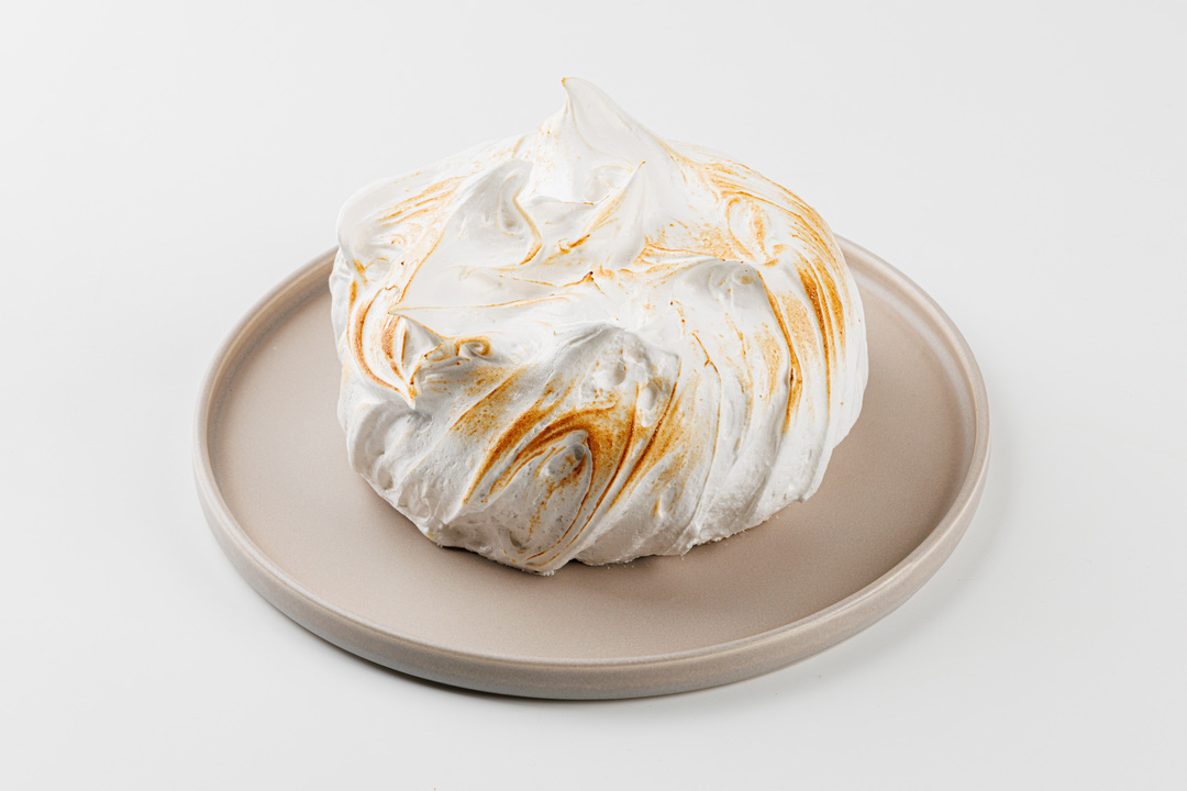 

Торт Малина-маракуйя в меренге 450 г