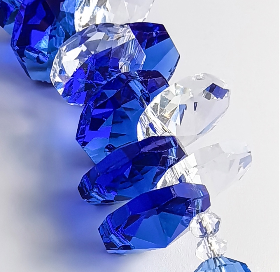 

Игрушка для ёлки «Луна прозрачная на подвеске из синих камней», Kingmade, 25 см, 1 шт., Китай