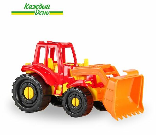 Трактор Каждый день пластиковый, 17 см
