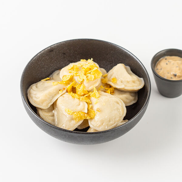 Вареники постные с картофелем, грибами и кунжутным соусом 250 г