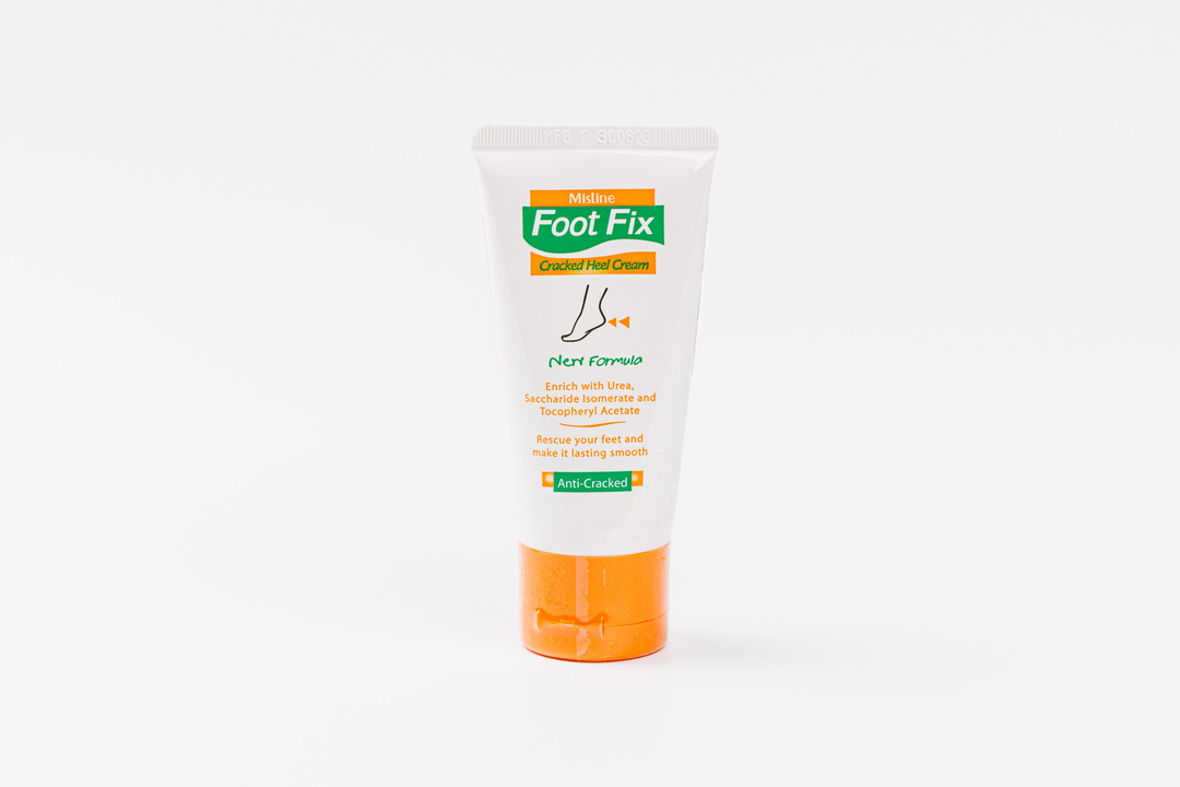 

Крем для ног от трещин на пятках Mistine, 50мл