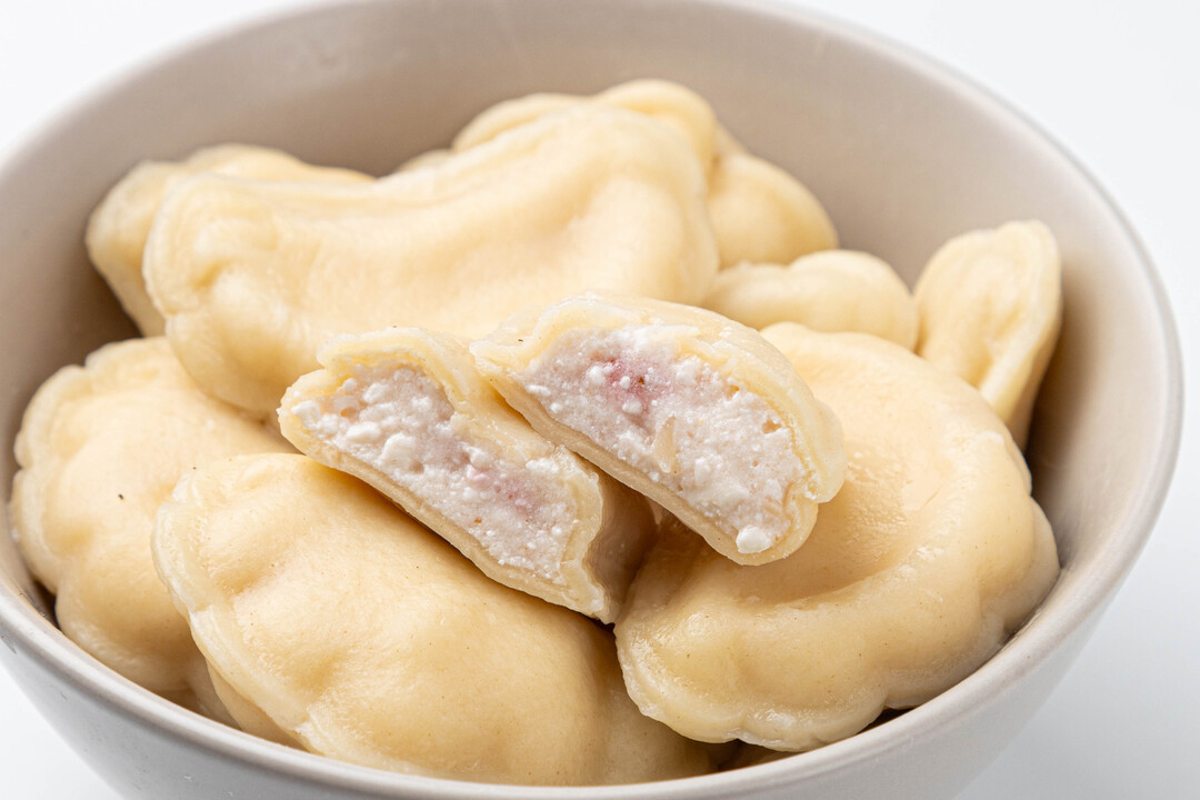 

Вареники Вкусвилл c творогом и клубникой, продукт замороженный 500 г