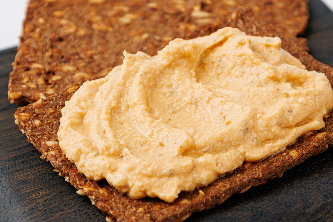 

Хумус ВкусВилл вяленые помидоры и прованские травы, 50 г