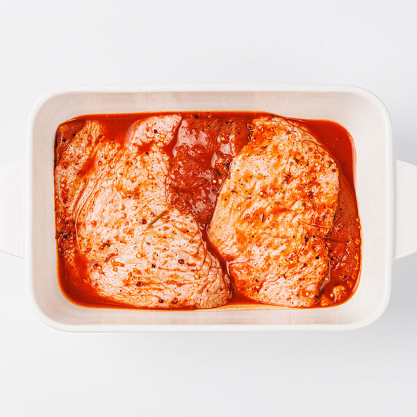 Грудка утки в брусничном маринаде