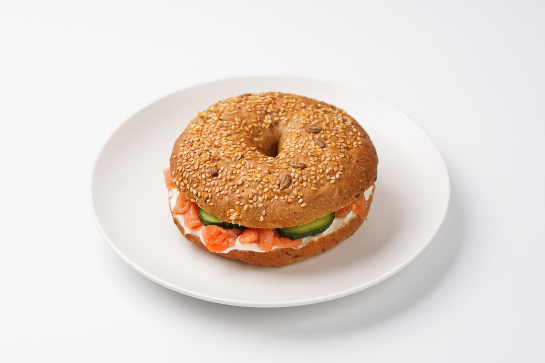 

Бейгл ВкусВилл с форелью и сливочным сыром 165 г