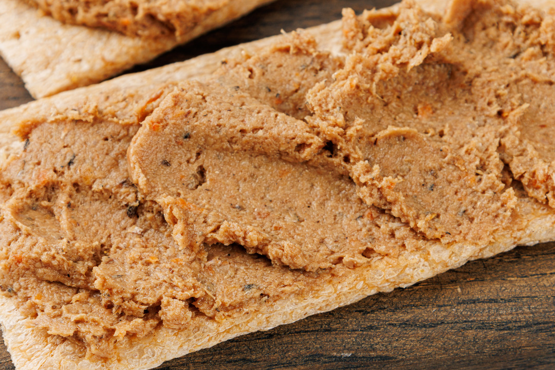 

Паштет За Родину шпротный из балтийской кильки 170 г