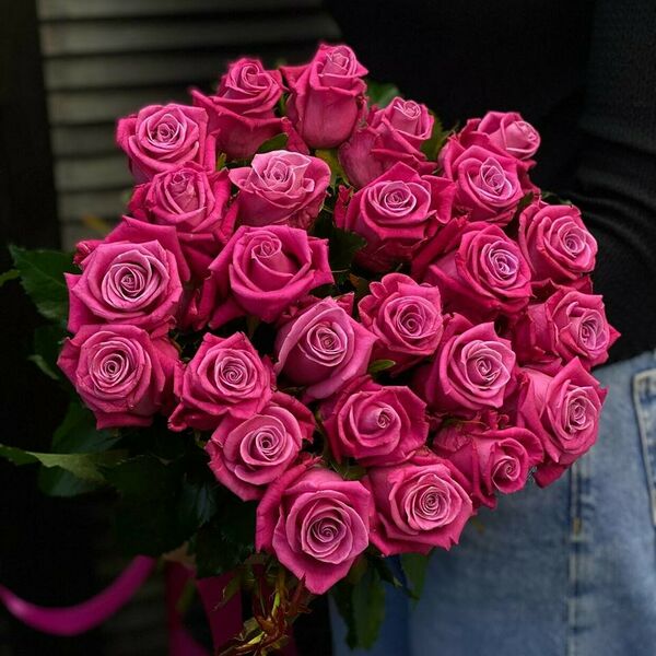 Букет из 25 розовых роз 60 см