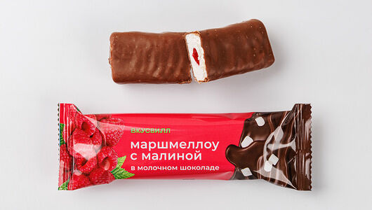 Маршмеллоу с малиной в молочном шоколаде