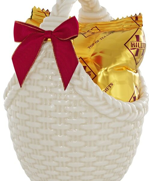 Чай черный Hilltop Керамическая корзинка Красный бант 30г