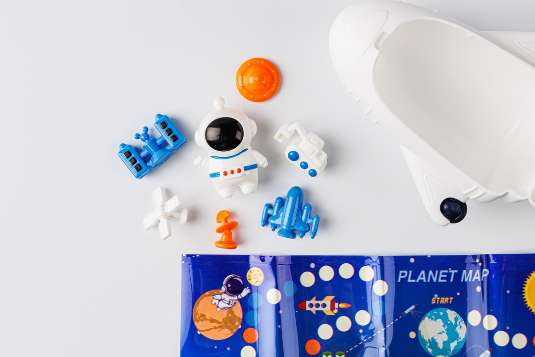 

Игрушка "Ракета с космонавтом"