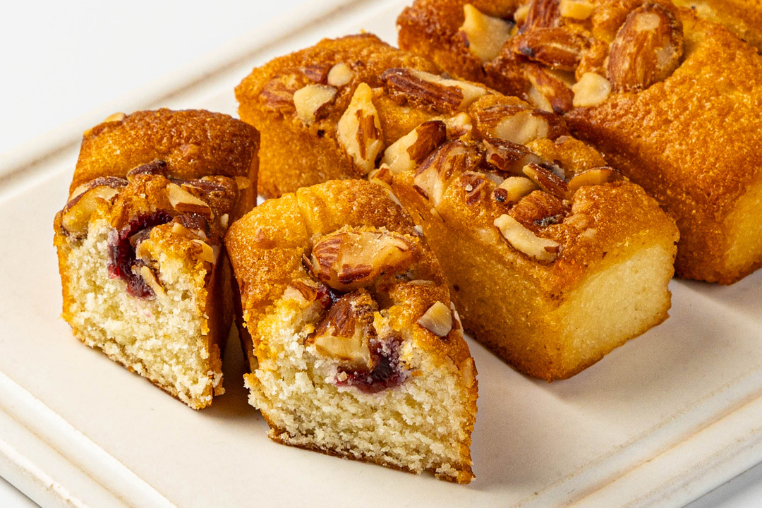 

Кекс ВкусВилл Французская классика с вишней 110 г