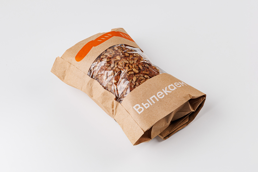 

Хлеб "Мистер Злак" из полбы с семенами подсолнечника. Пекарня