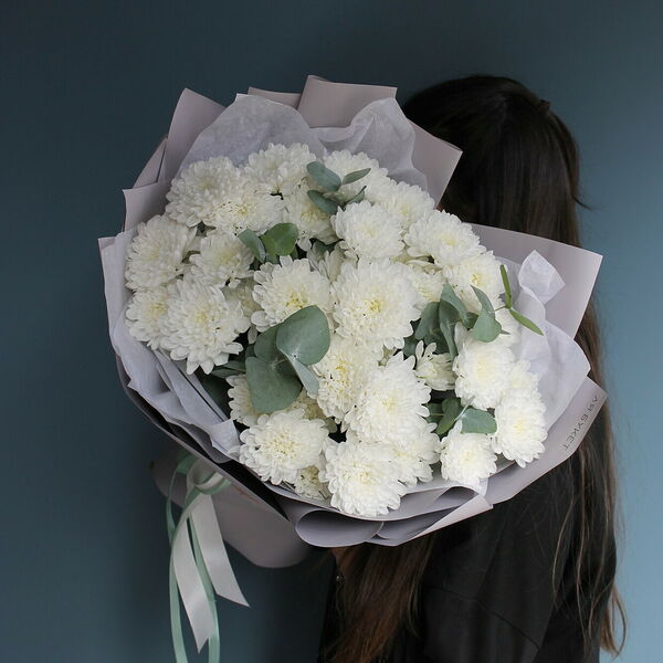 Хризантема и эвкалипт